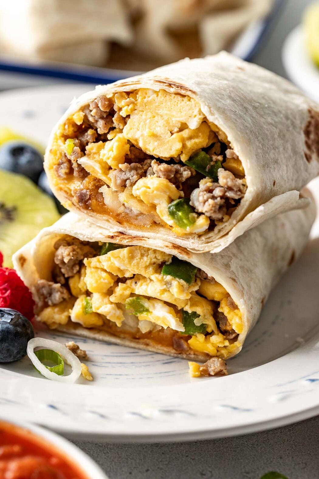 Breakfast Burrito Perfection: Prep, Customize, & Top Perfectly